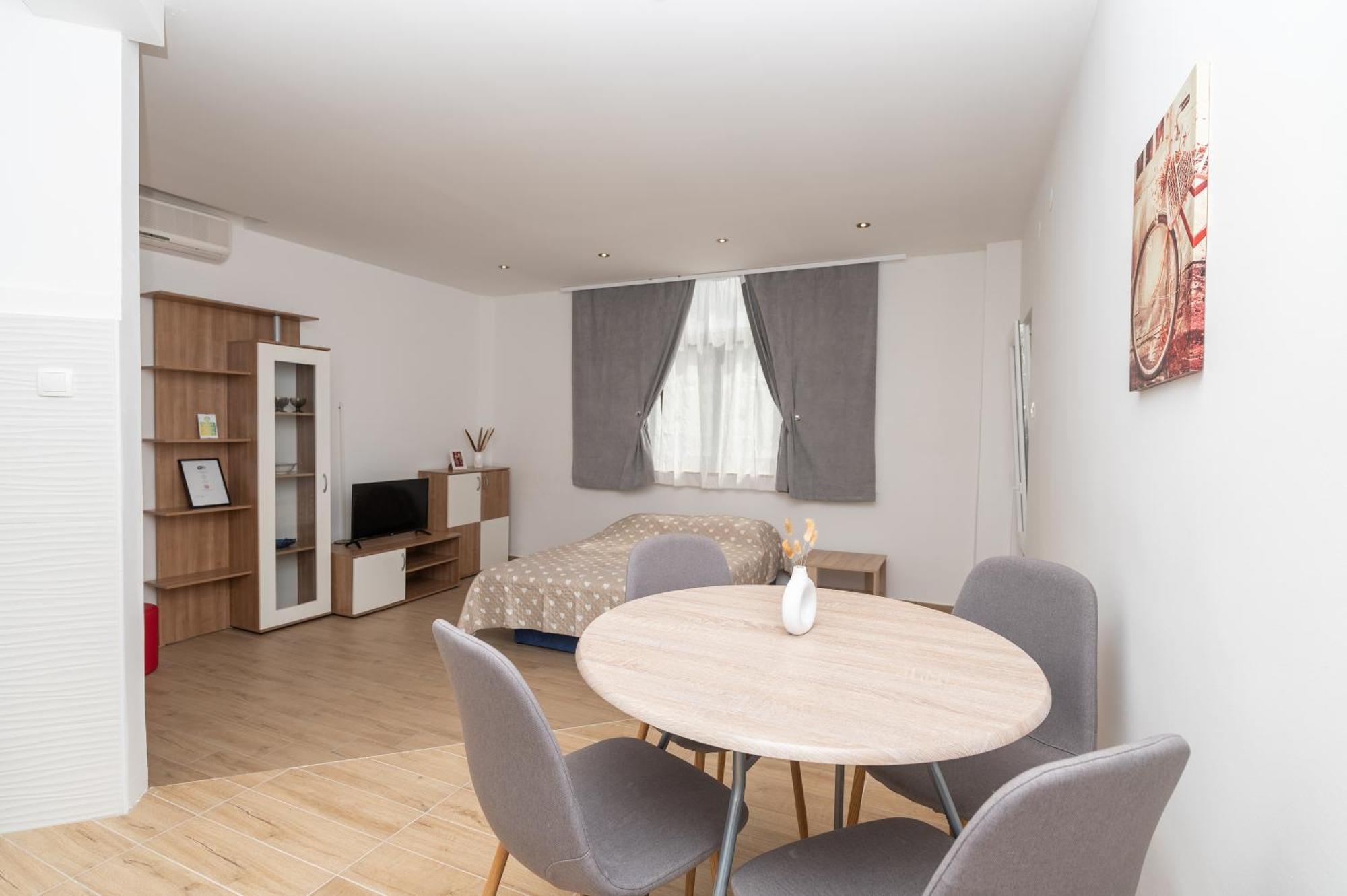 Apartments Marsela Tučepi Esterno foto
